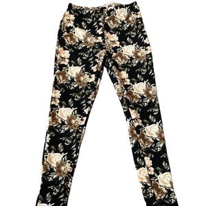 🍉10 for $15 🍉Floral pants side slit size M